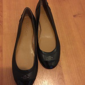EUC Coach black flats shoes leather size 6.5 women